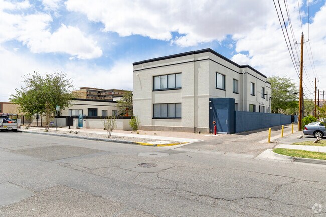 alternate 2 - The Villa Agave