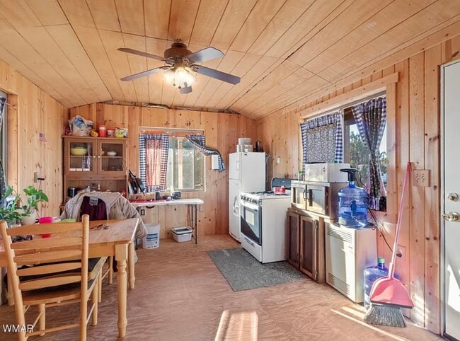 Photo - 18 County Rd 8310