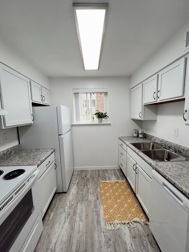 Lexington Concord Apts