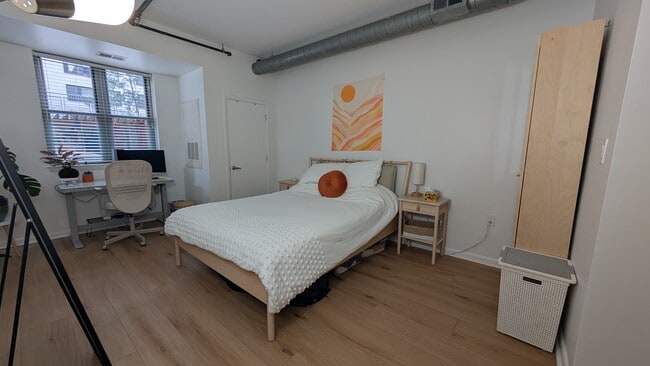 Photo - 1300 N St NW Unit 10