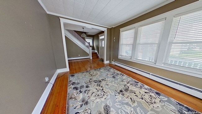 Photo - 835 Latimer St