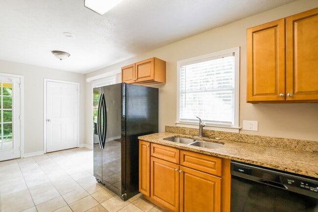 Photo - 155 Sunny Ln