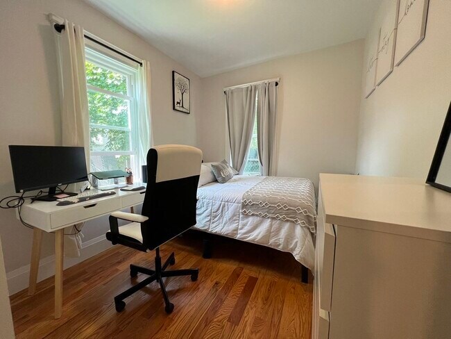 Photo - 849 Cummins Hwy Unit 1