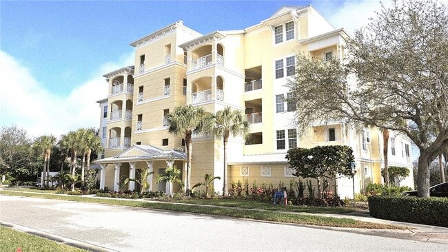 Building Photo - 8541 Amberjack Cir Unit 104