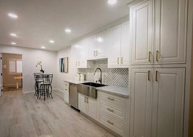 Photo - 4746 Eagle Lake Dr