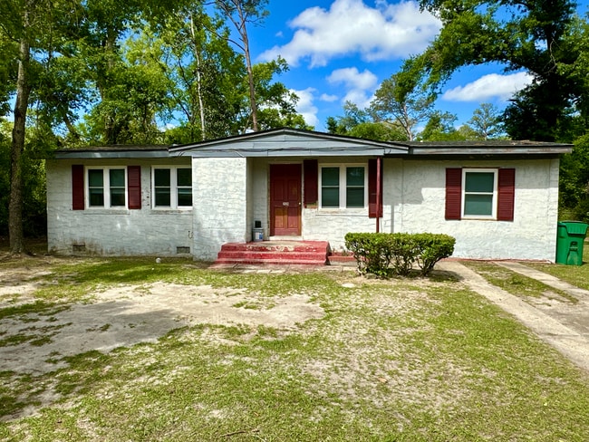 Building Photo - 2324 Sterling Pl