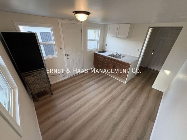 Photo - 15334 Orizaba Ave Unit B