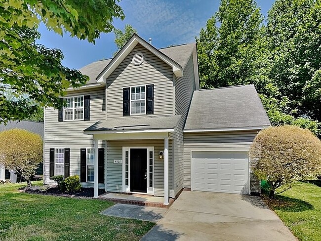 Building Photo - 4907 Osage Cir