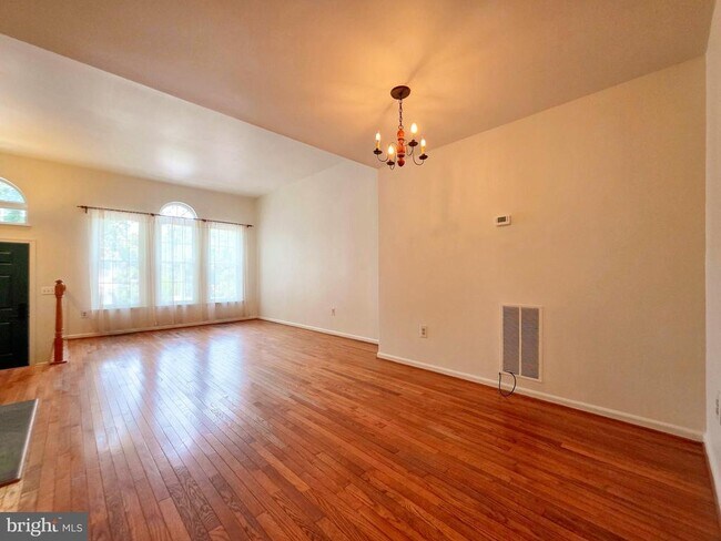 Photo - 3809 Elbert Ave