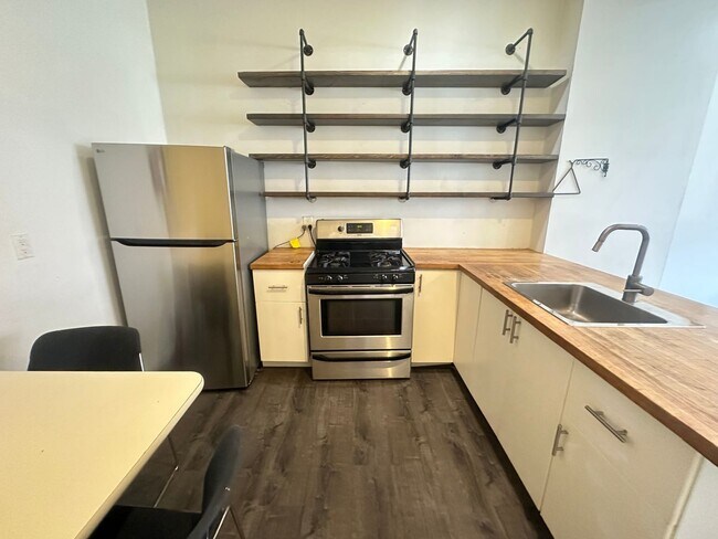 432 Dickinson St Unit 1F