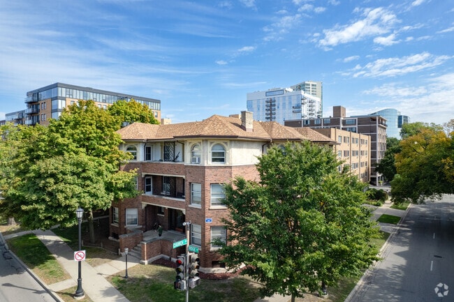 1703-13 Ridge Ave.