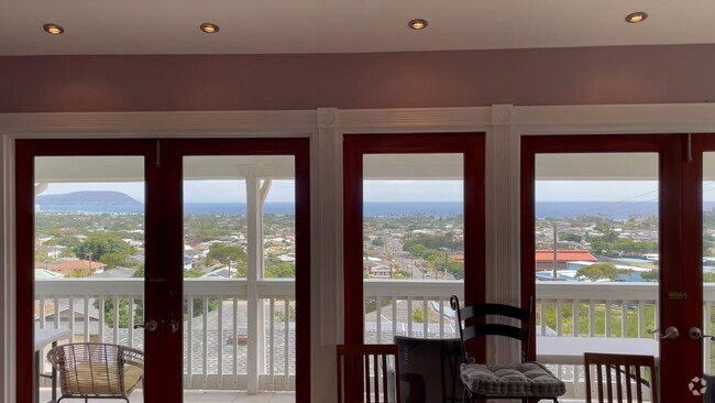 Building Photo - Ocean Views In Convenient Location! Rental