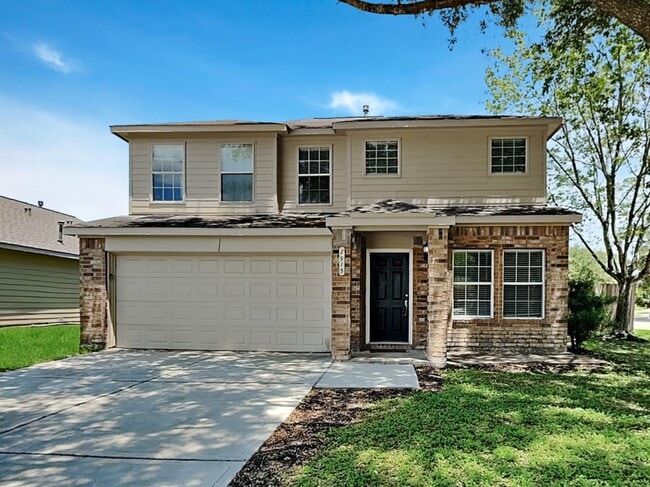 Building Photo - 8915 Chisholm Wood Ln
