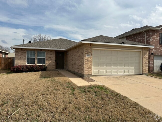 Building Photo - 6717 Longleaf Ln Rental