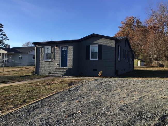 Photo - MOVE-IN READY!