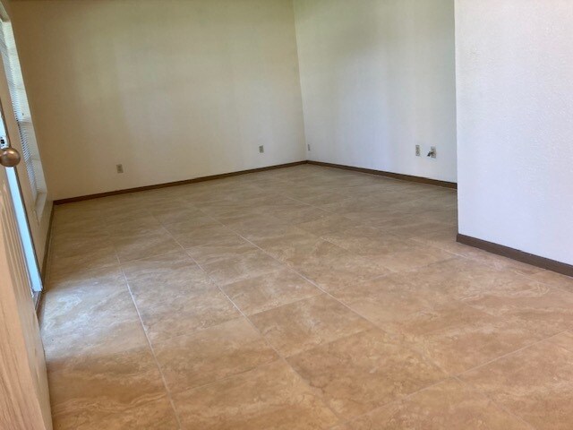 Photo - Carriage Park Apartments