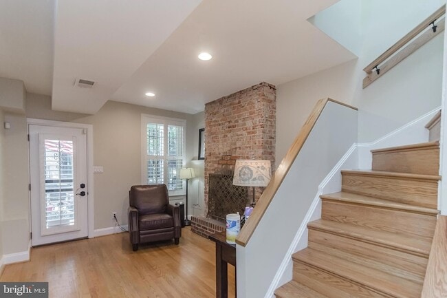 Photo - 2321 17th St NW