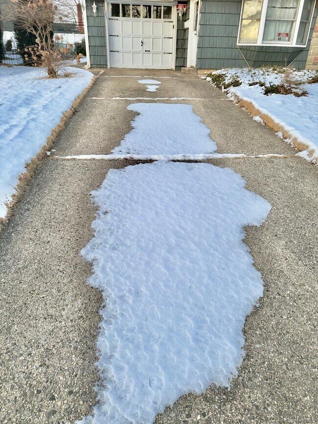 Photo - 107 Ball Park Ln