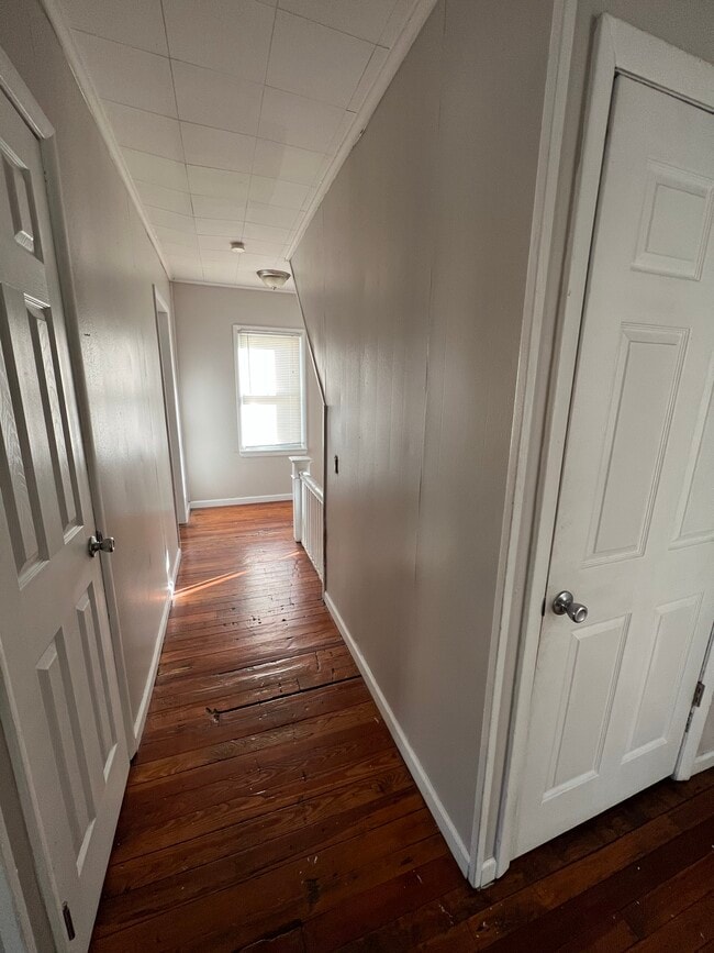 Photo - 126 Barton St