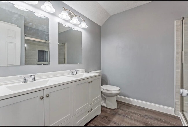 Photo - 113 Hanover Pl