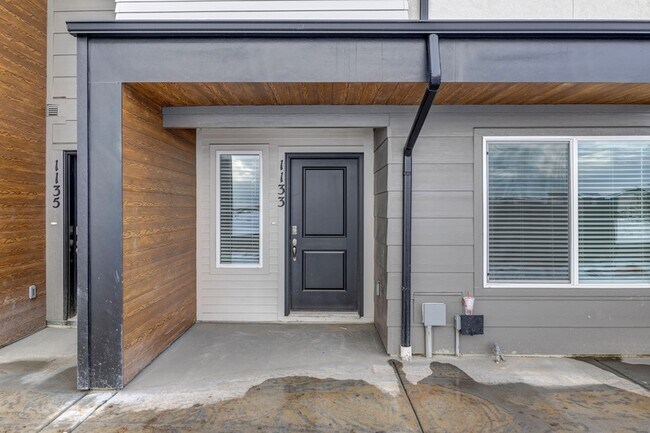 Photo - 413 S 1110 W