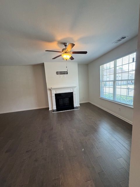 Photo - Beautiful Nearly New Townhome at Renaissan...