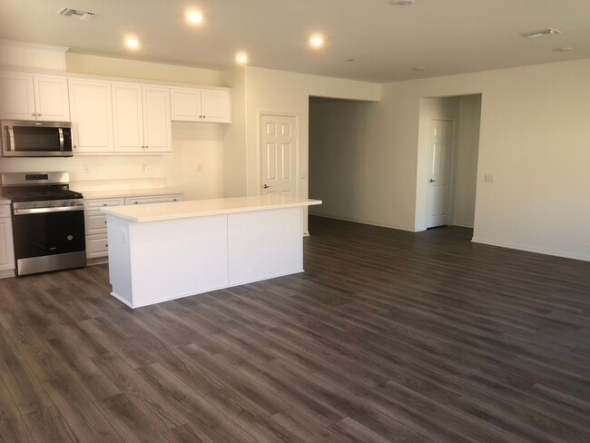 Photo - 19806 Barnfield Pl