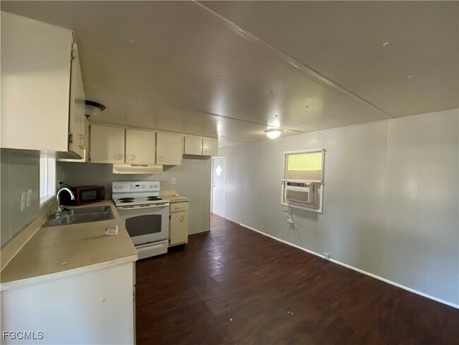 Photo - 8219 McDaniel Dr