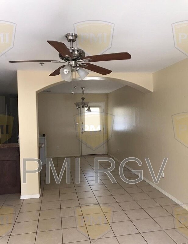 Photo - 1603 W Omni Ave Unit 2