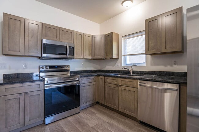 Photo - 373 E 13th Ave