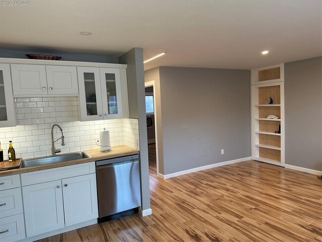 Photo - 65 Manor Dr Unit 65