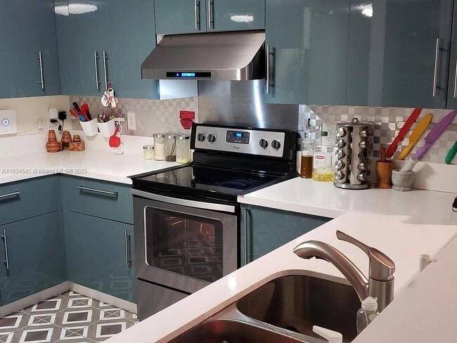 Photo - 10901 NW 88th Terrace Unit 804