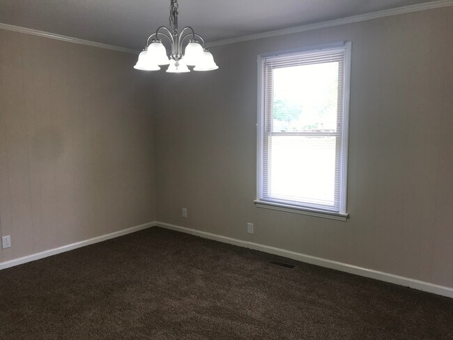 Photo - 808 Bedford Dr