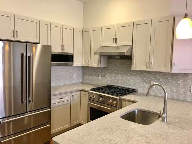 Photo - 725 Boylston St Unit 33