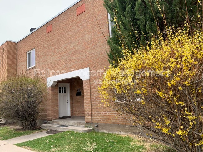 Building Photo - 221 Edison Ave Rental