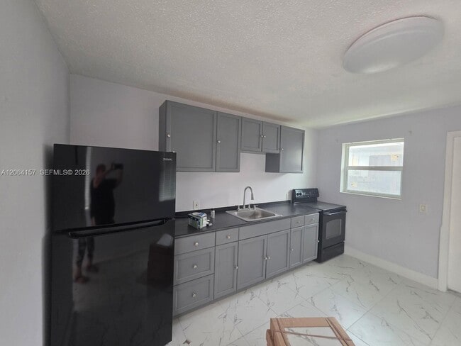 Photo - 3177 NW 29th St Unit A