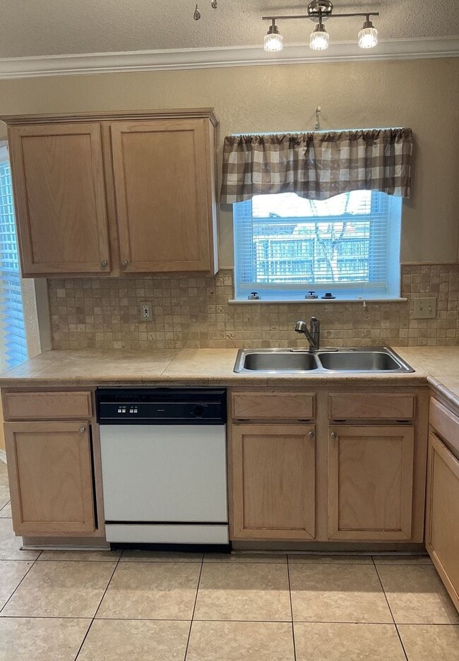 Photo - 4705 Colby Dr