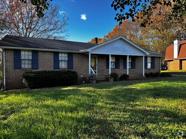 Building Photo - Nolensville Ranch House