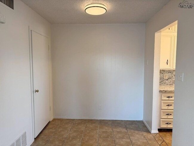 Photo - 1611 Bell St