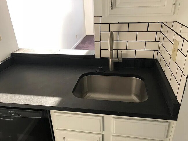 Photo - 220 Broadway Ave S Unit 1007