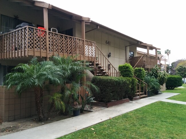 Building Photo - 641 N Ventura St Unit 1