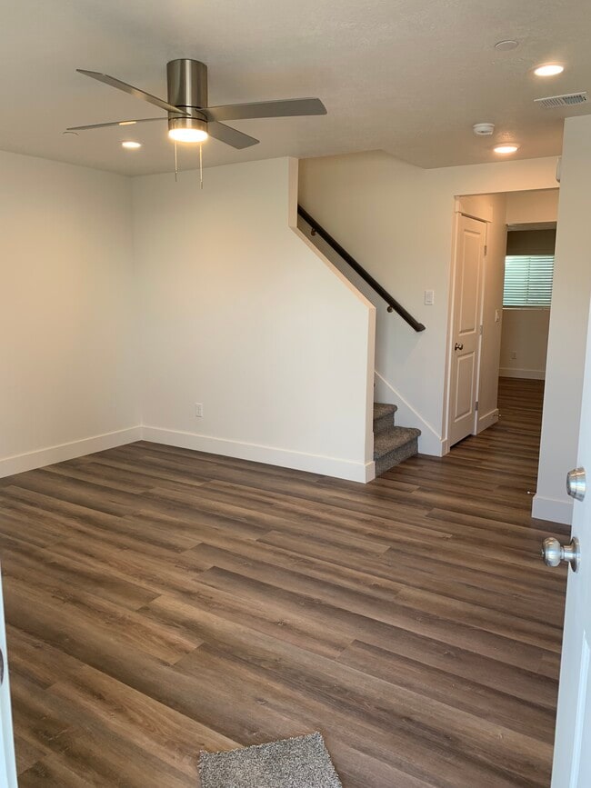 Photo - 768 E Diane's Way Bldg A