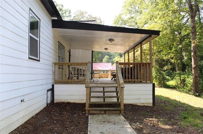 Photo - 202 Henderson Falls Rd