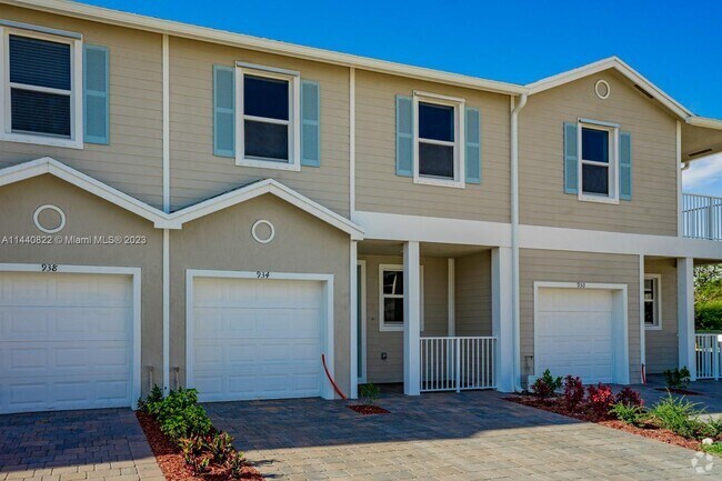 Building Photo - 934 SE 19th St Rental