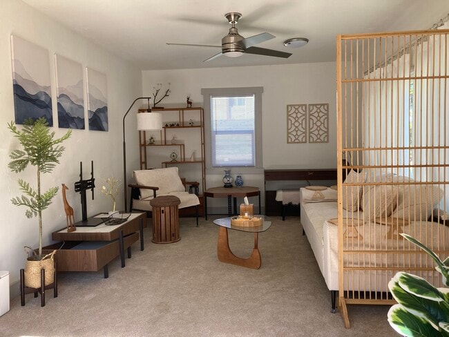 Photo - 3421 Belmont Ave Unit Upper Level 2B1B