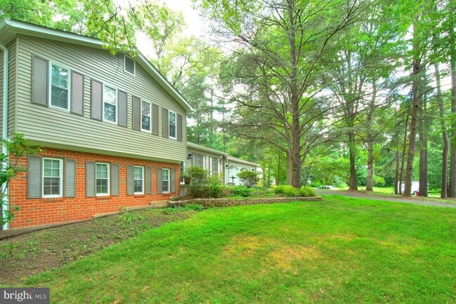 2405 Earlsgate Ct