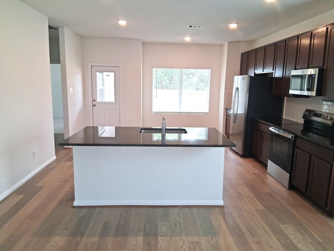 Photo - 253 Villars Dr