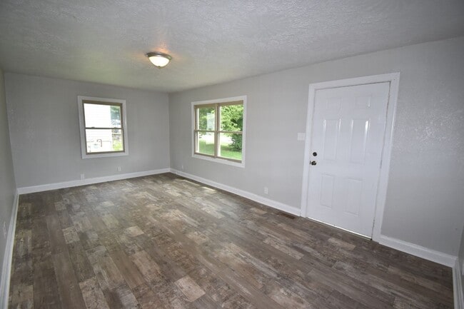 Photo - Renovated 2 Bedroom Pet Friendly Home For Rent!
