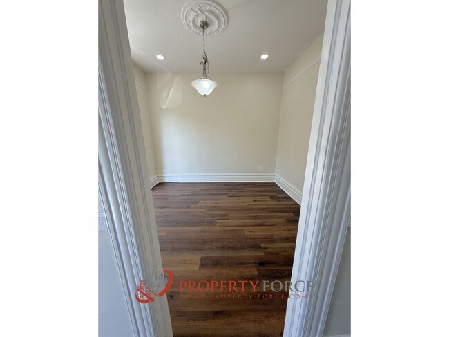 Photo - 1417 Kansas St