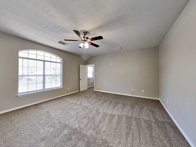 Photo - 28919 Hidden Lake Ct